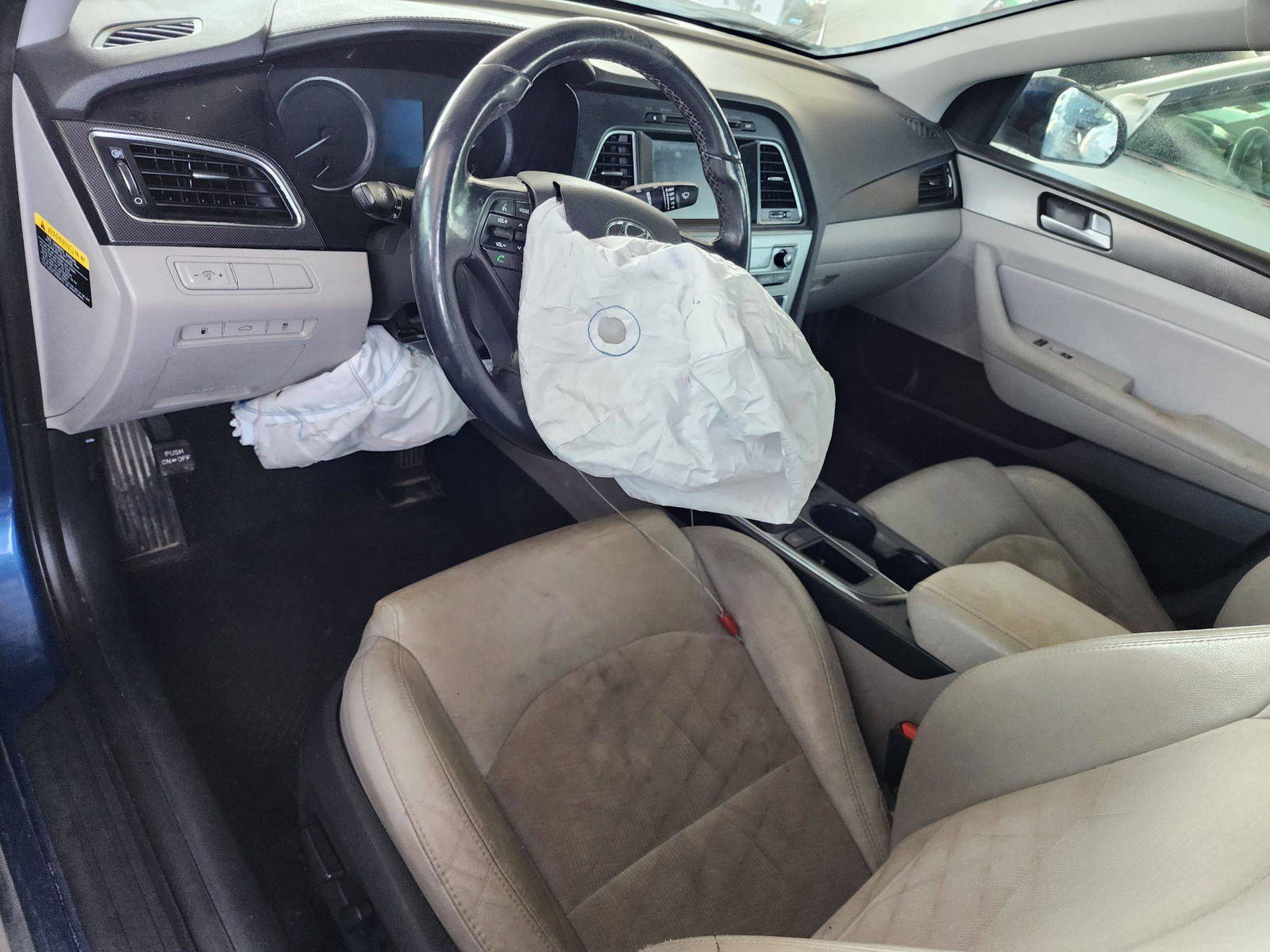 2016 HYUNDAI SONATA — 168041 Miles — Lot 37506479 - Marhaba Auctions Used Cars - Image 4