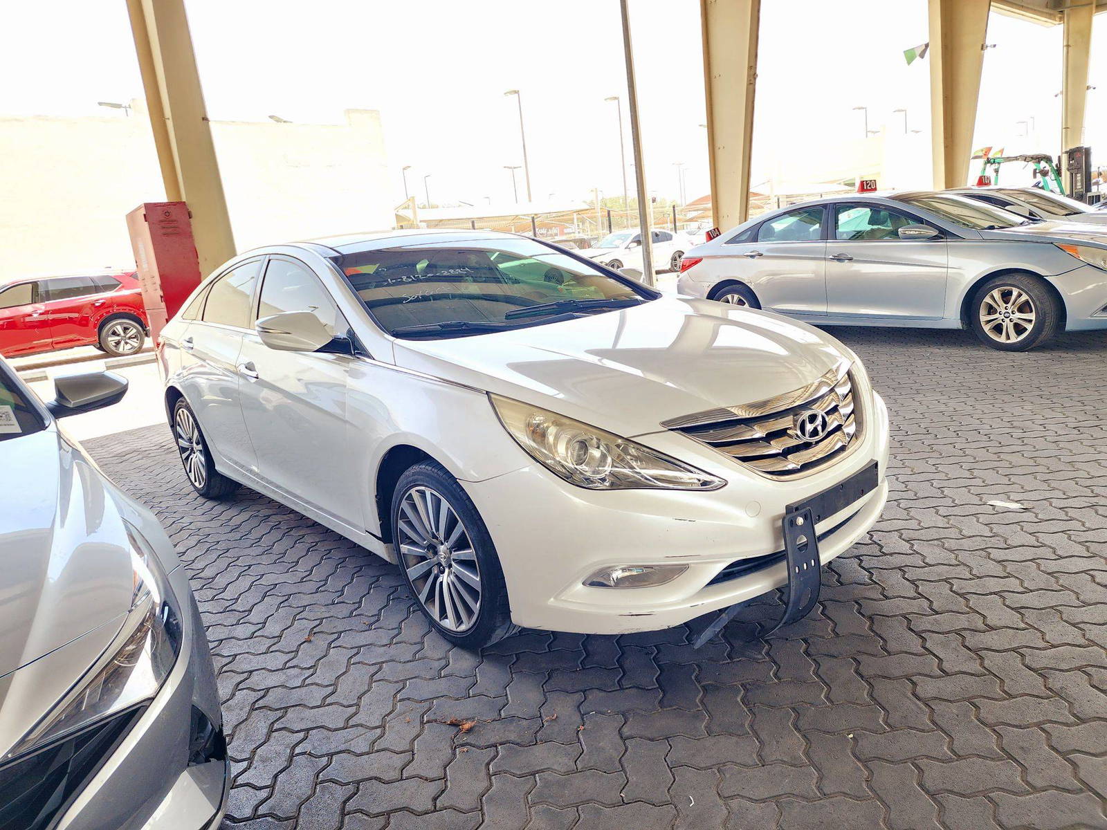 2012 HYUNDAI SONATA — 87210 KM — Lot 415377 — Souq - Marhaba Auctions Used Cars - Image 5