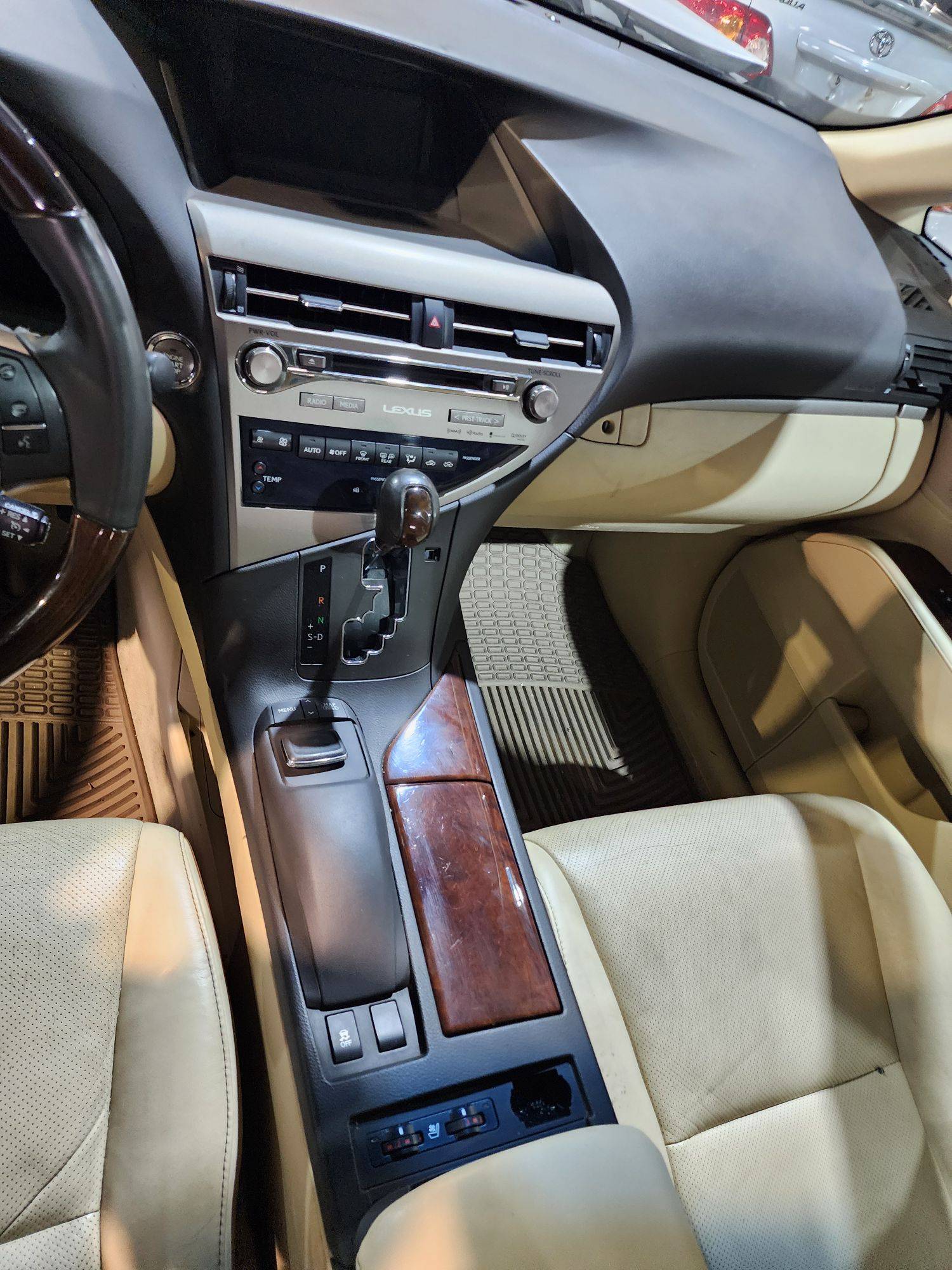 2015 LEXUS RX 350 — 135014 Miles — Lot 215487 — Al Quoz - Marhaba Auctions Used Cars - Image 12