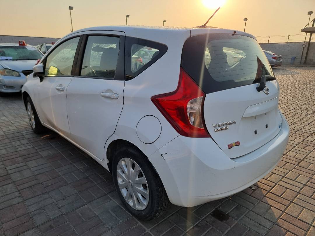 2015 NISSAN VERSA NOTE — 109403 Miles — Lot 125487 — Ind. 12 - Marhaba Auctions Used Cars - Image 4
