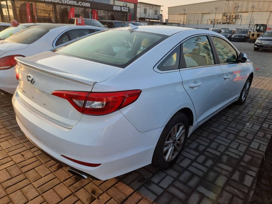 2015 HYUNDAI SONATA — 129278 Miles — Lot 064662 — Souq - Marhaba Auctions Used Cars - Image 4