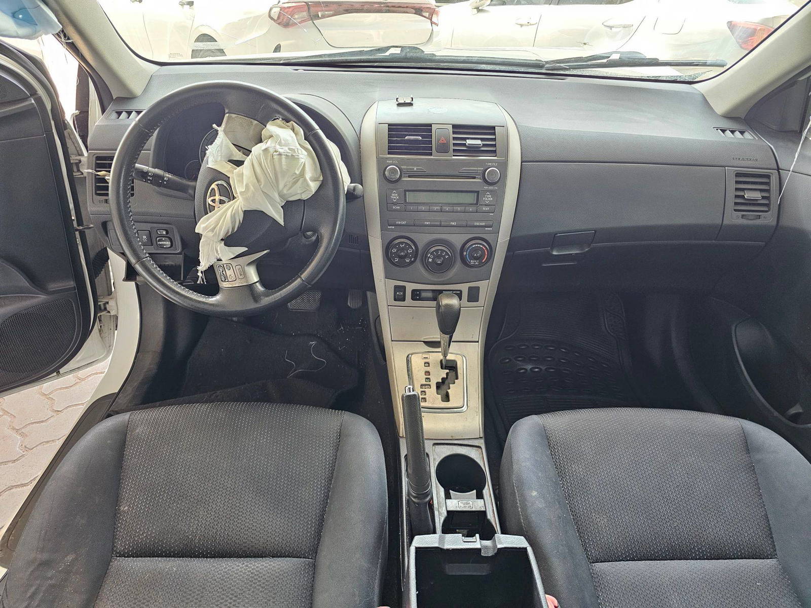 TOYOTA COROLLA 2010 - Marhaba Auction Used Cars - Image 7