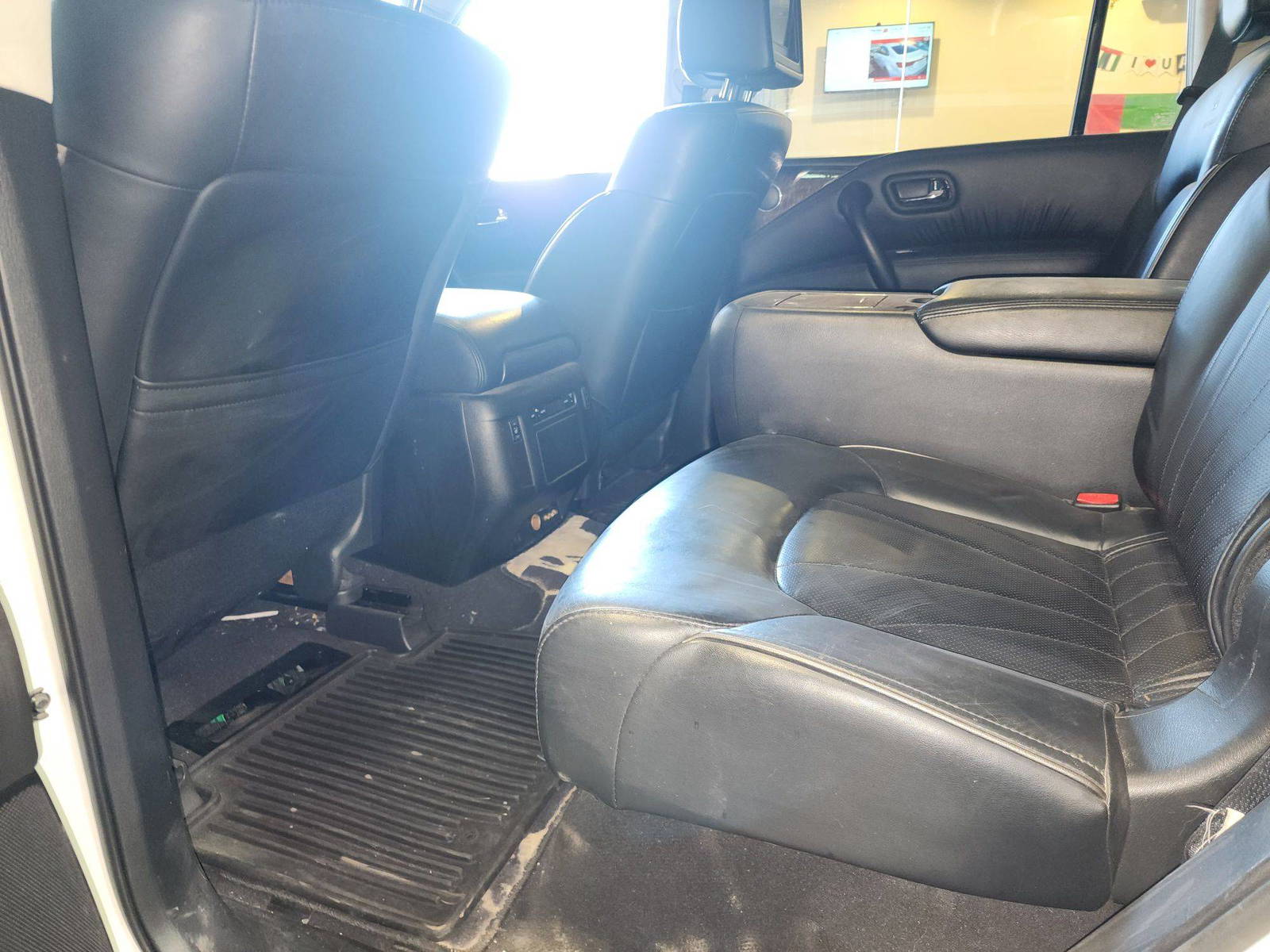 INFINITI QX80 2014 - Marhaba Auction Used Cars - Image 7