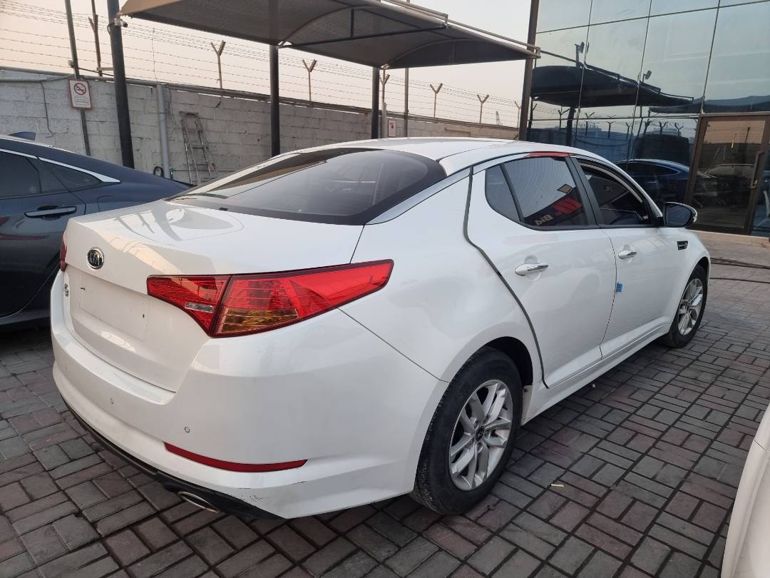 2011 KIA K5 — 54149 KM — Lot 214587 — Ind. 12 - Marhaba Auctions Used Cars - Image 4