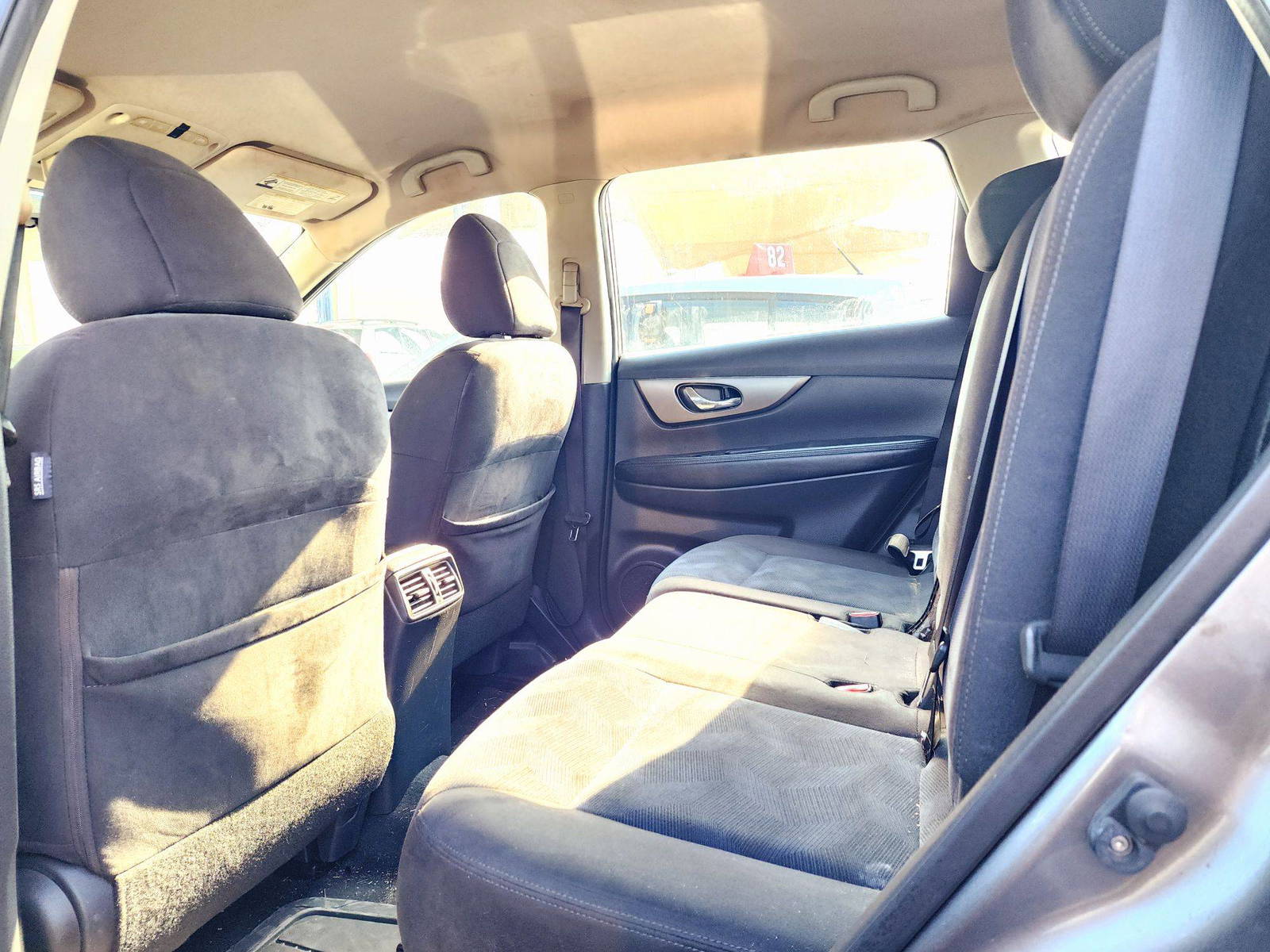 2015 NISSAN ROGUE — 187299 Miles — Lot 68281554 — Souq - Marhaba Auctions Used Cars - Image 6