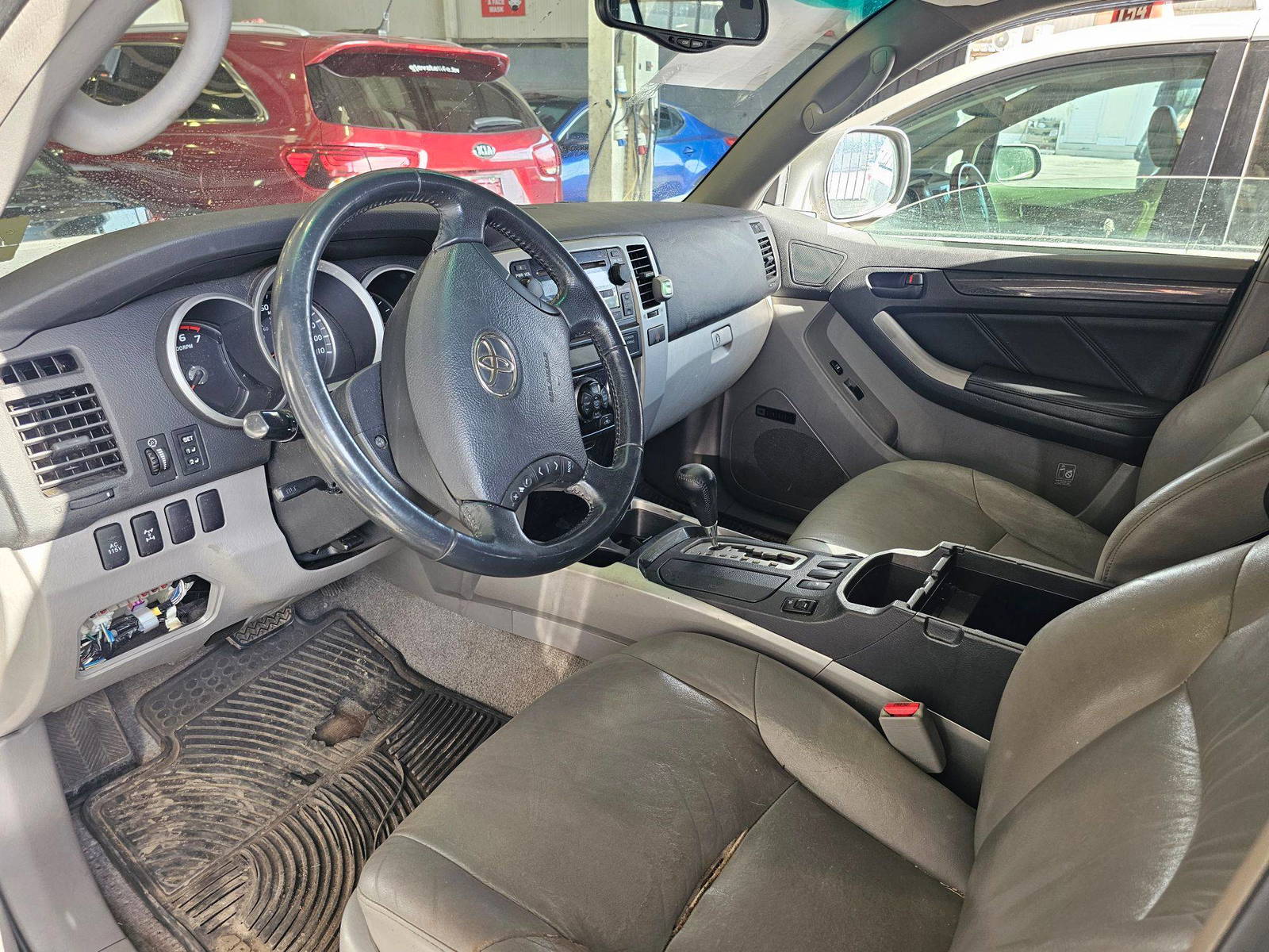 2006 TOYOTA 4RUNNER — 248353 Miles — Lot 0102884 — Main - Marhaba Auctions Used Cars - Image 8