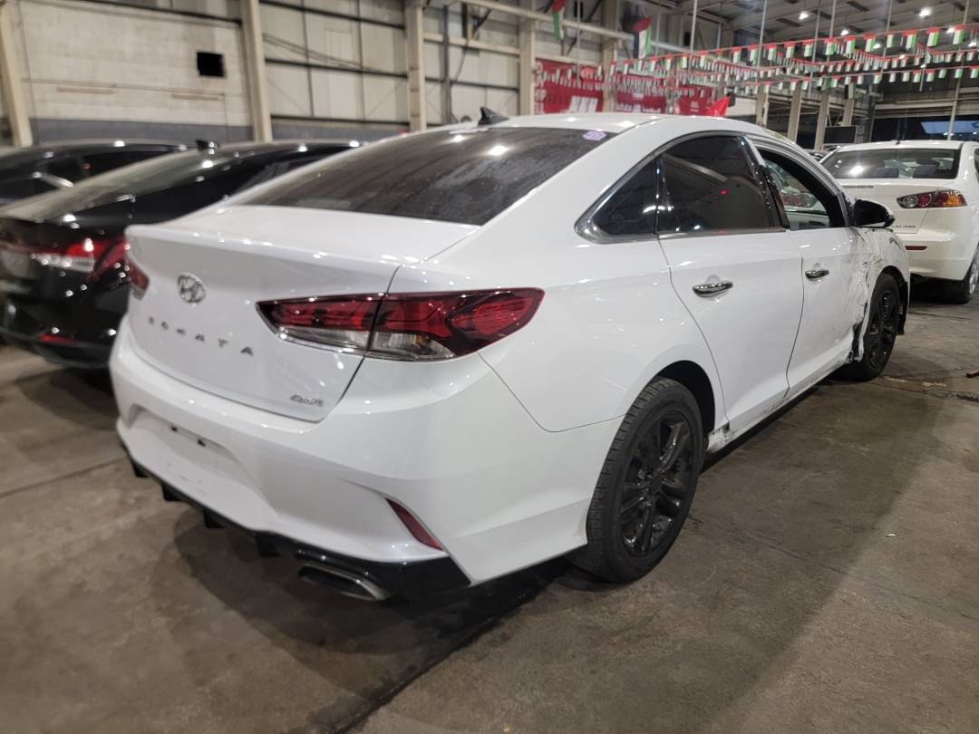 2018 HYUNDAI SONATA — 137076 Miles — Lot H606594 — Main - Marhaba Auctions Used Cars - Image 4