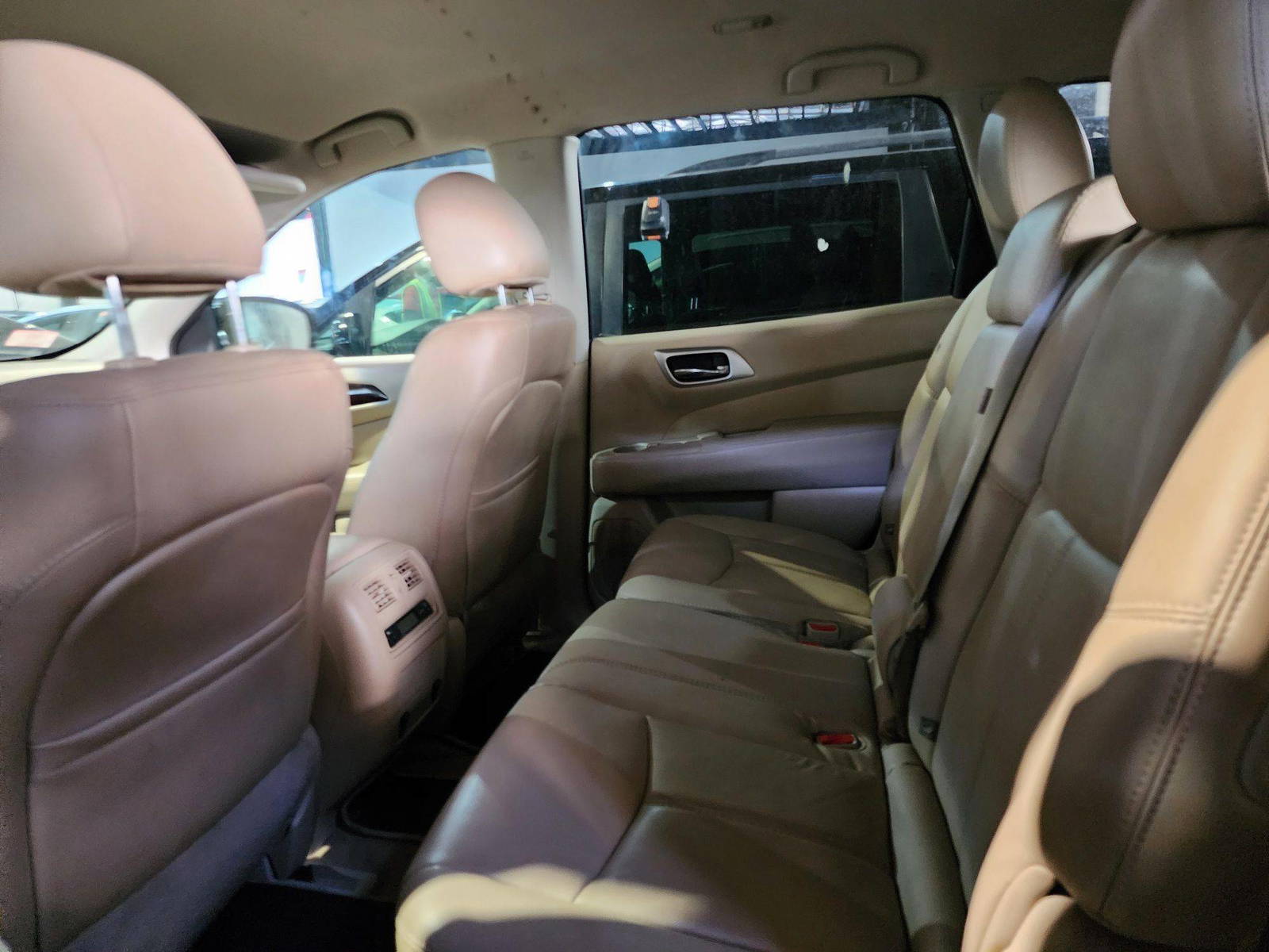 2014 NISSAN PATHFINDER — 164387 Miles — Lot 124578 — Main - Marhaba Auctions Used Cars - Image 8