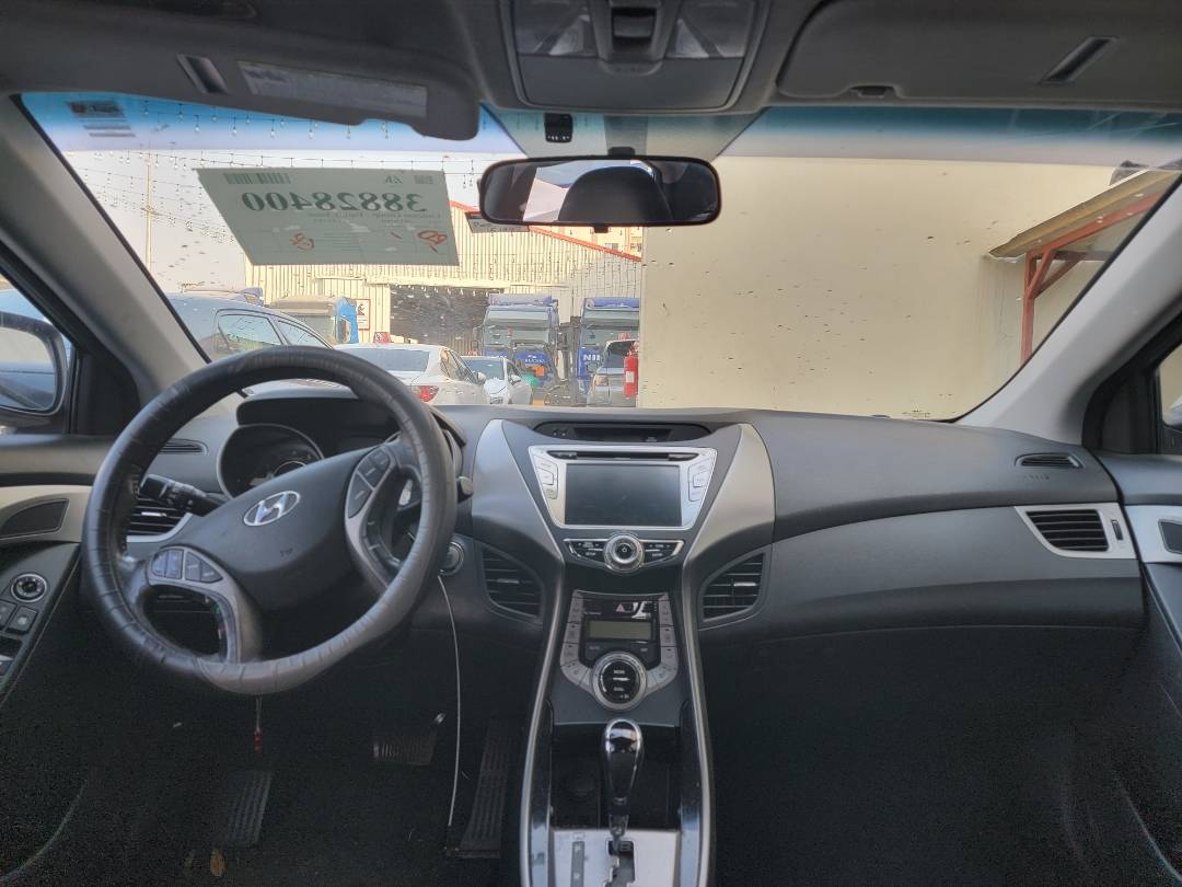 2013 HYUNDAI ELANTRA — 151992 Miles — Lot 38828400 — Souq - Marhaba Auctions Used Cars - Image 8