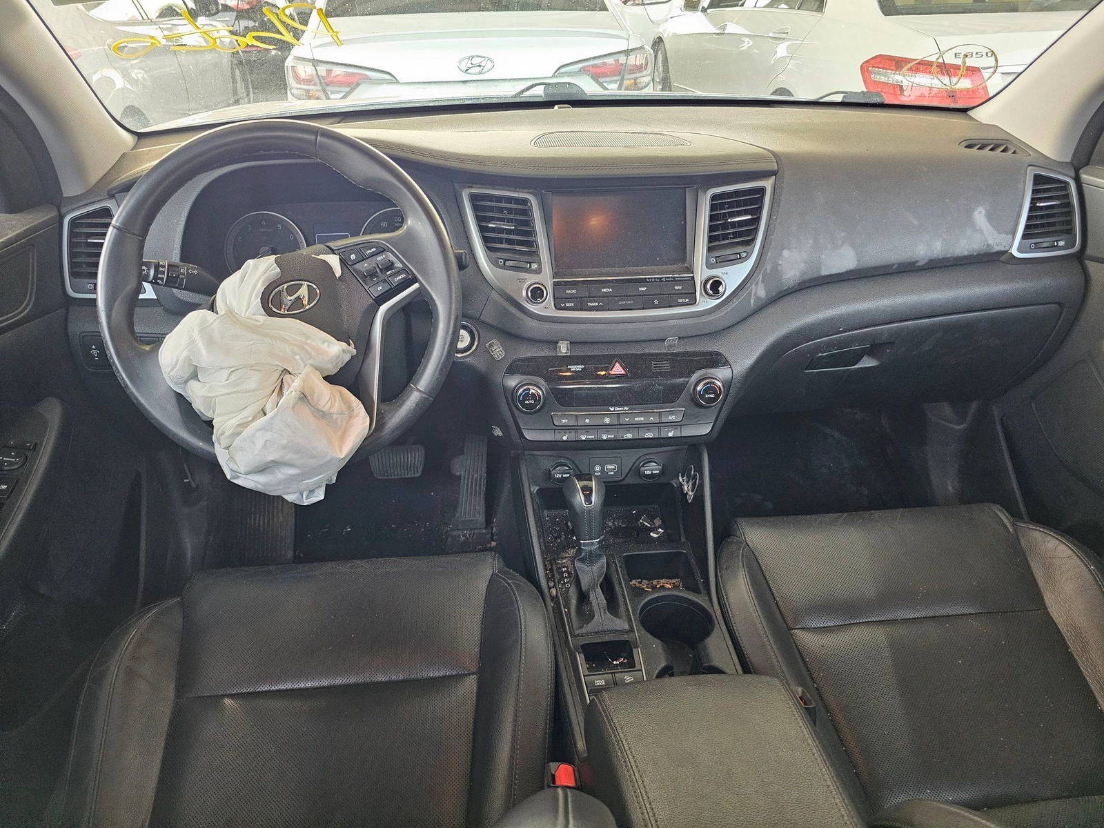2018 HYUNDAI TUCSON — 201047 Miles — Lot 5JU822832 — Souq - Marhaba Auctions Used Cars - Image 7