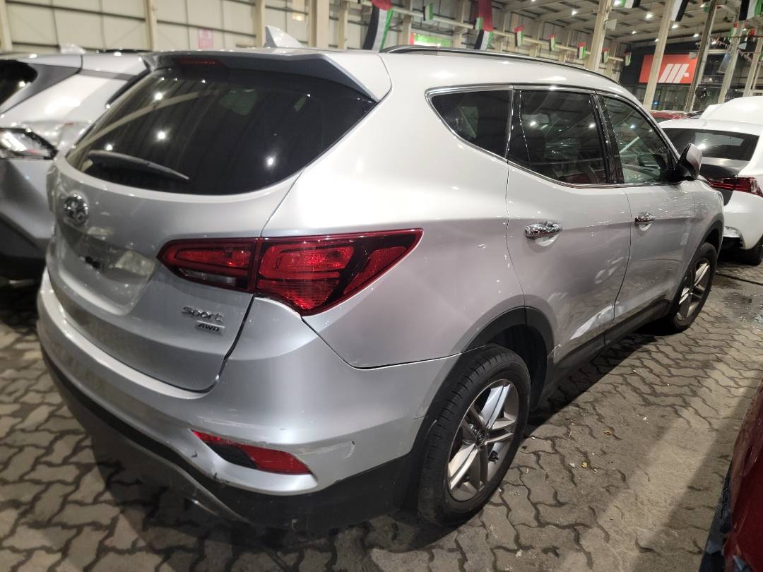2017 HYUNDAI SANTA FE — 180132 Miles — Lot 37715270 - Marhaba Auctions Used Cars - Image 5
