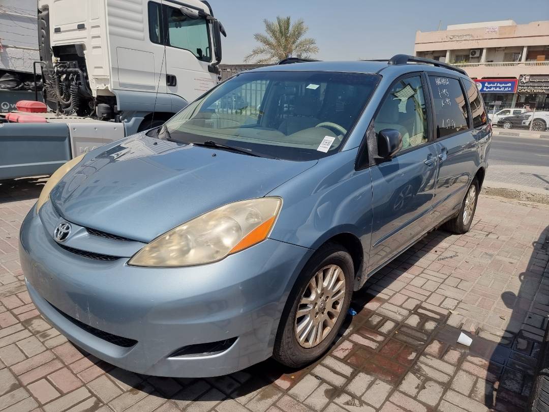 2008 TOYOTA SIENNA — 211578 Miles — Lot 214587 — Main - Marhaba Auctions Used Cars - Image 3
