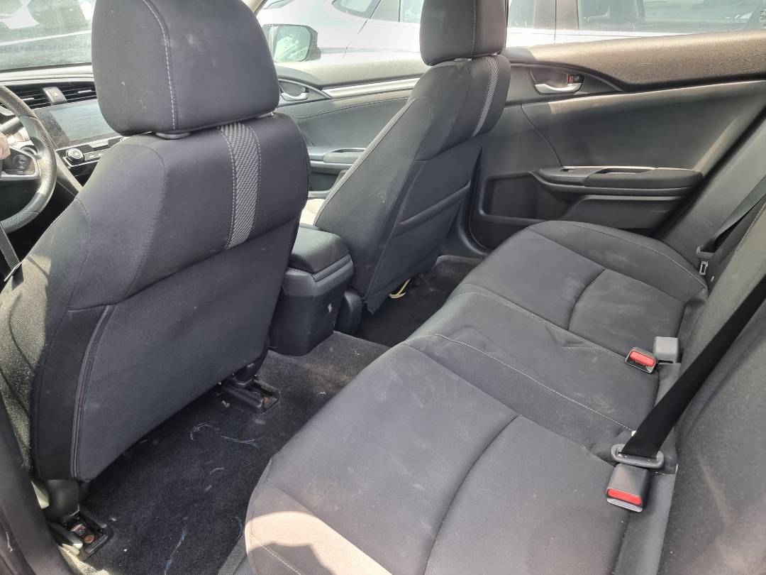 2018 HONDA CIVIC — 92527 Miles — Lot 12548574 — Souq - Marhaba Auctions Used Cars - Image 7