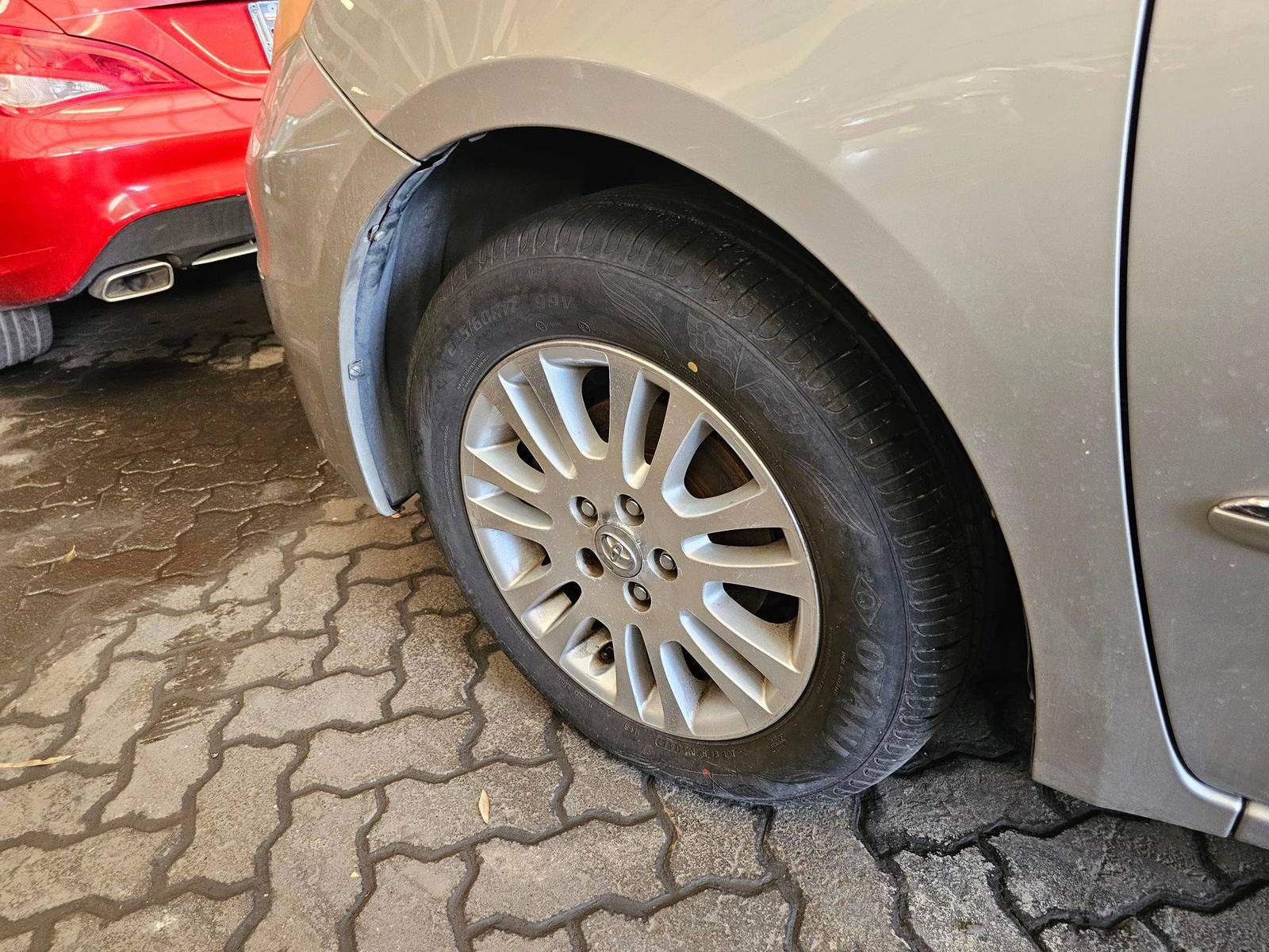 TOYOTA SIENNA 2007 - Marhaba Auction Used Cars - Image 12