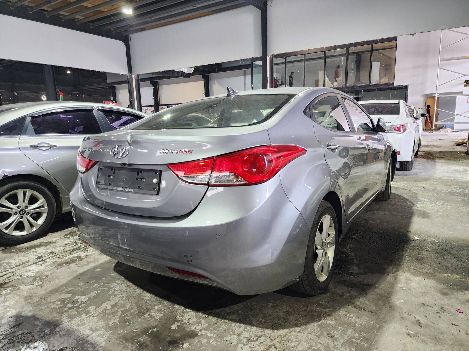 2011 HYUNDAI AVANTE — 264311 KM — Lot 057116 — Al Quoz - Marhaba Auctions Used Cars - Image 3