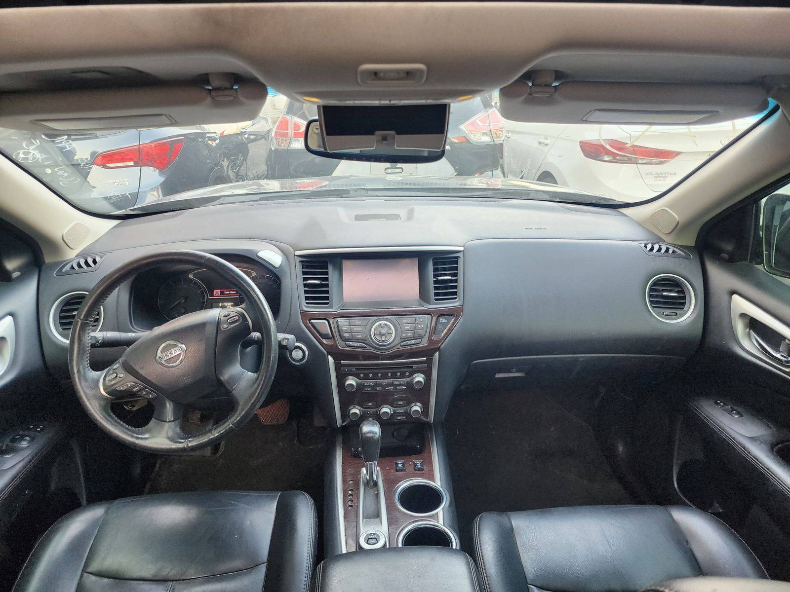 2015 NISSAN PATHFINDER — 217650 KM — Lot 53834035 — Al Quoz - Marhaba Auctions Used Cars - Image 8
