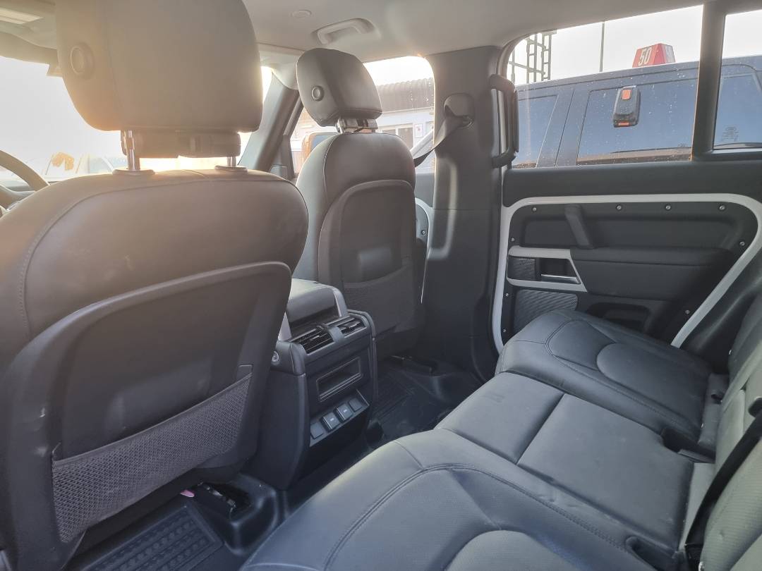 LAND ROVER DEFENDER 110 P400 S 2024 - Marhaba Auction Used Cars - Image 6