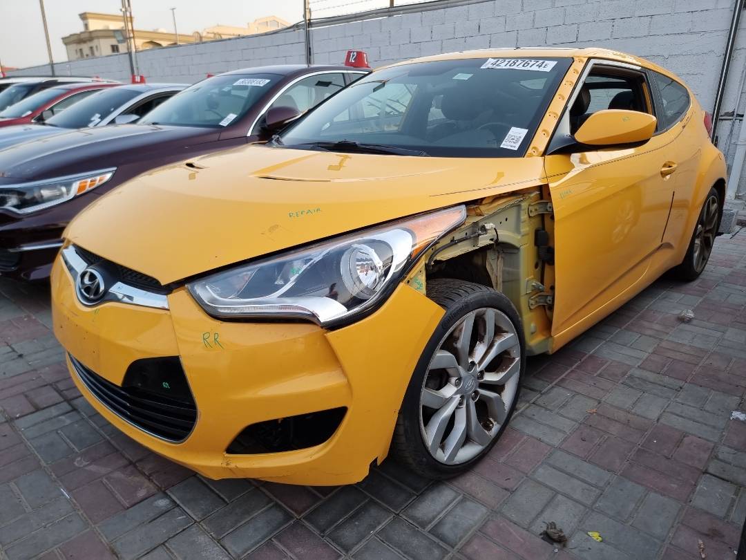 2013 HYUNDAI VELOSTER — 101287 Miles — Lot 2154787 — Ind. 12 - Marhaba Auctions Used Cars - Image 4