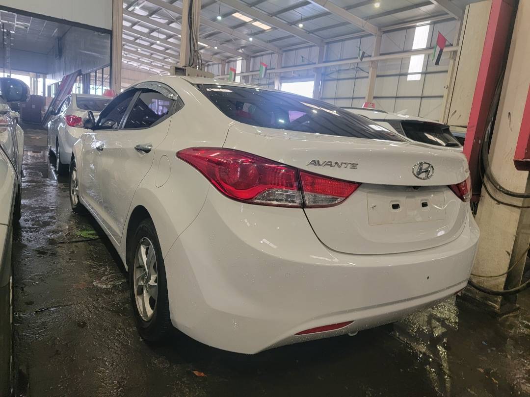 2013 HYUNDAI AVANTE — 99548 KM — Lot U708760 — Main - Marhaba Auctions Used Cars - Image 5