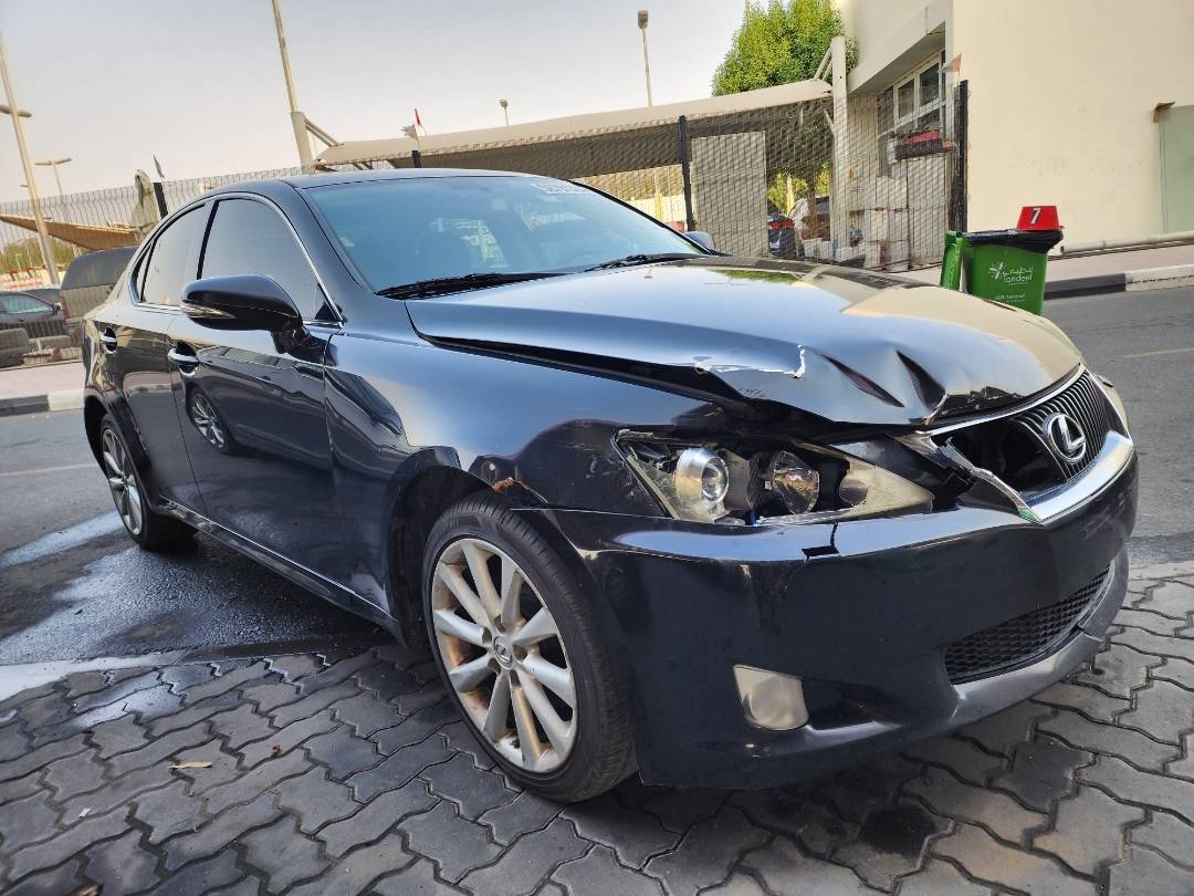 2009 LEXUS IS 250 — 225134 Miles — Lot 52791364 — Souq - Marhaba Auctions Used Cars - Image 4