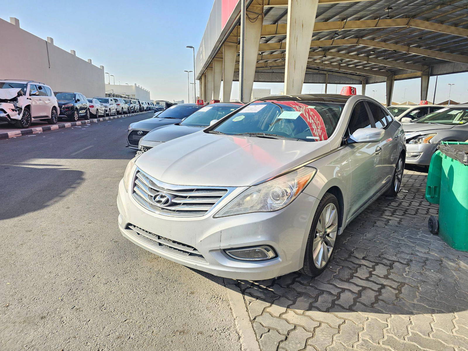 2014 HYUNDAI AZERA — 161526 KM — Lot EA396426 — Souq - Marhaba Auctions Used Cars - Image 4