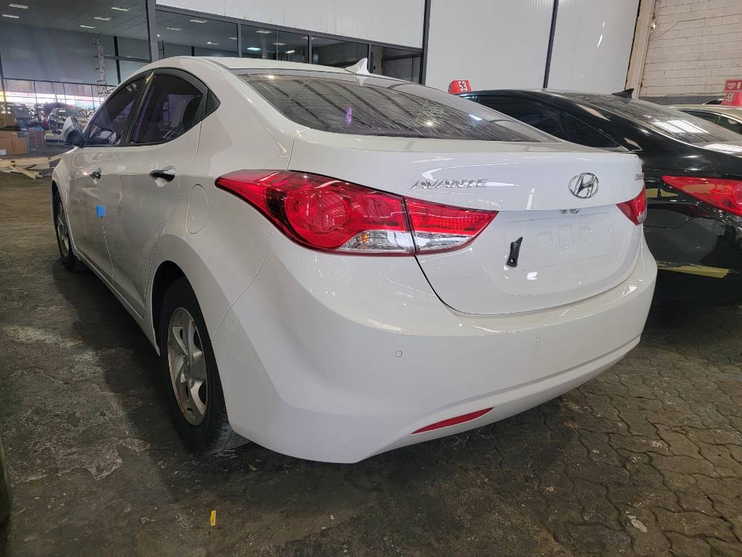 2011 HYUNDAI AVANTE — 186307 KM — Lot 160082 — Main - Marhaba Auctions Used Cars - Image 3