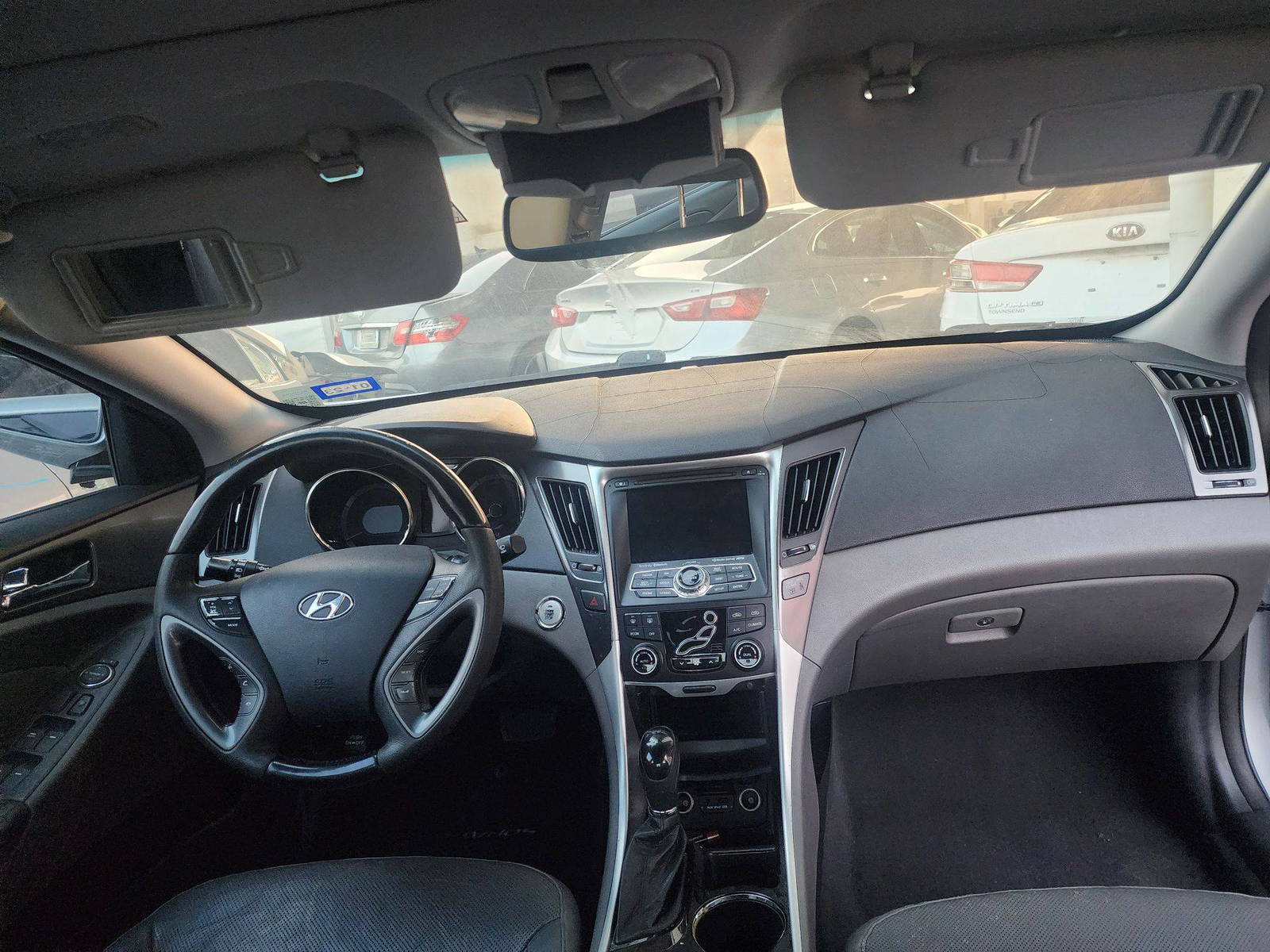 2011 HYUNDAI SONATA — 187927 Miles — Lot 61335263 — Souq - Marhaba Auctions Used Cars - Image 4