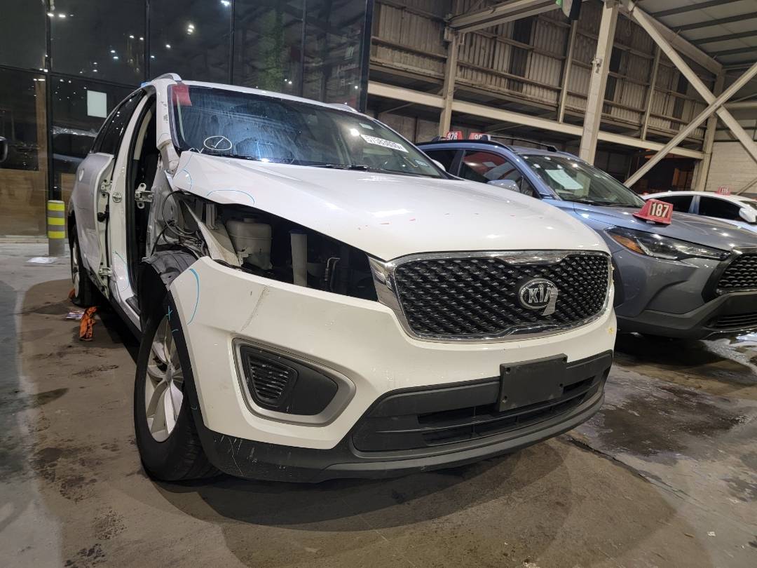 2017 KIA SORENTO — 87639 Miles — Lot 266180 — Main - Marhaba Auctions Used Cars - Image 4