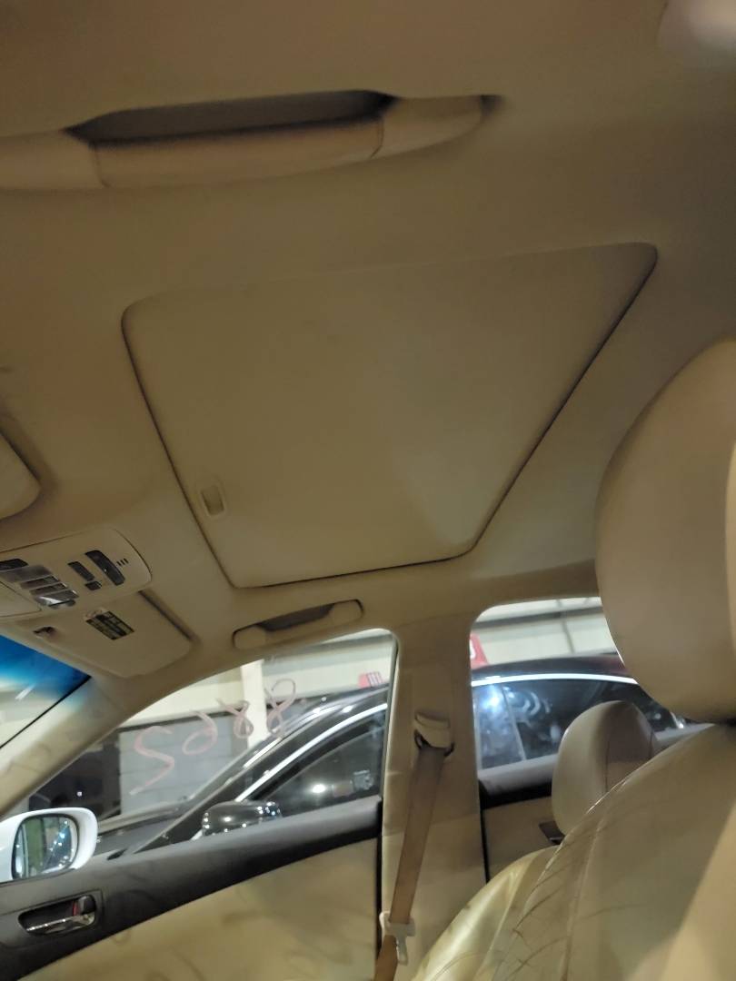 2011 LEXUS ES 350 — 177826 Miles — Lot 2420086 — Main - Marhaba Auctions Used Cars - Image 9
