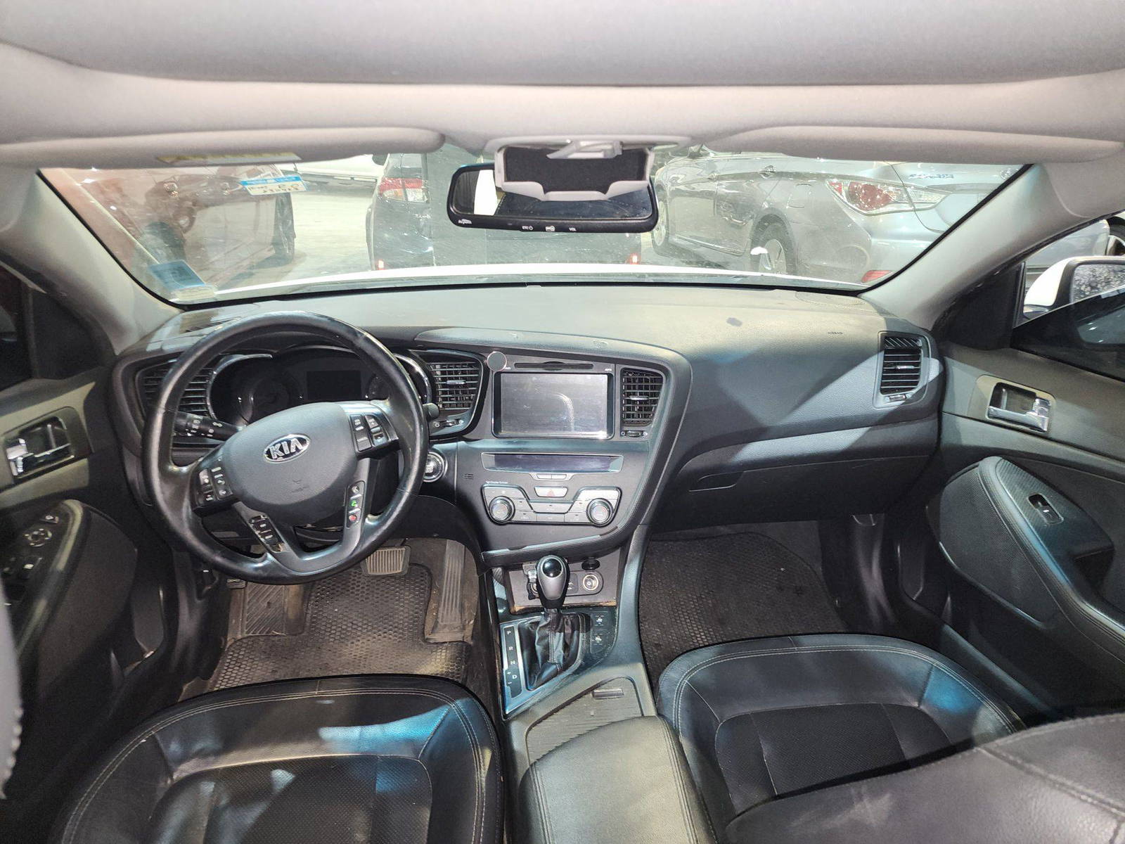 2013 KIA K5 — 230463 KM — Lot A021036 — Souq - Marhaba Auctions Used Cars - Image 8