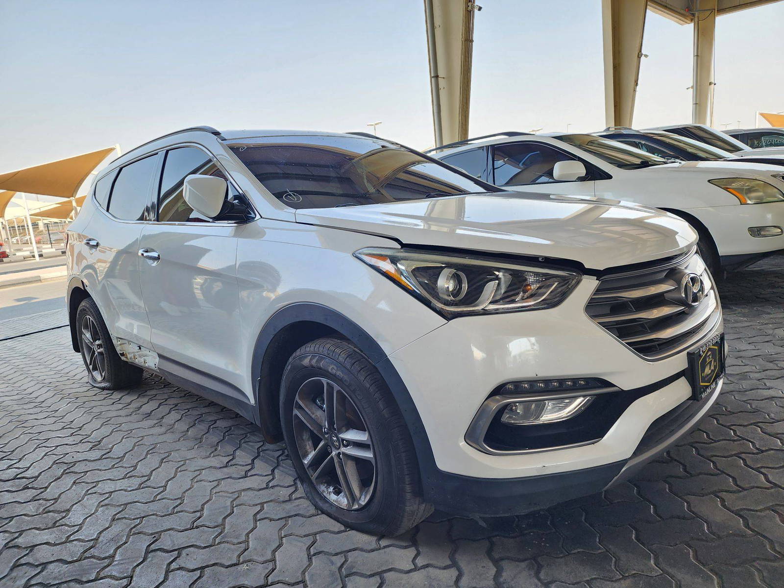 2017 HYUNDAI SANTA FE SPORT — 104687 Miles — Lot H015250 — Souq - Marhaba Auctions Used Cars - Image 4