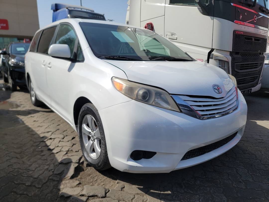 2015 TOYOTA SIENNA — 256026 Miles — Lot C4FS611857 — Main - Marhaba Auctions Used Cars - Image 4