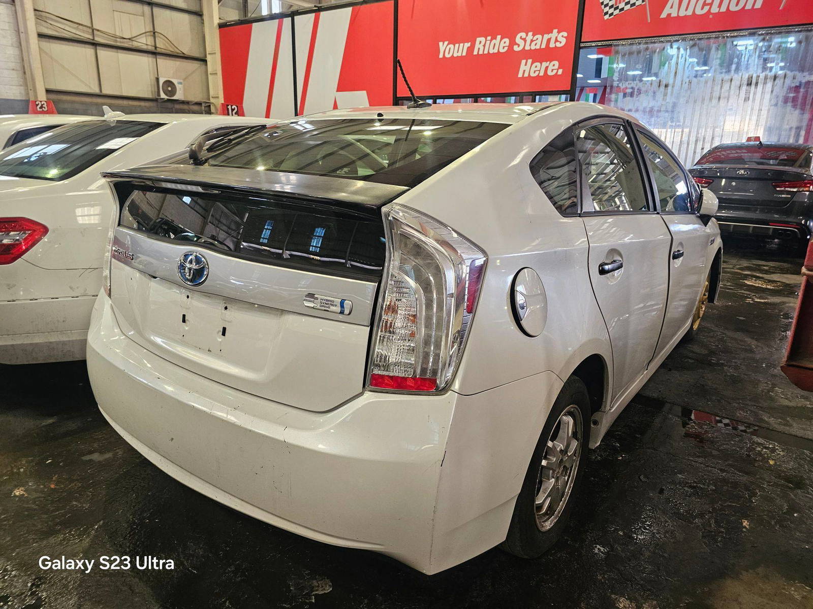 2013 TOYOTA PRIUS — 250298 Miles — Lot 93310265 — Main - Marhaba Auctions Used Cars - Image 6