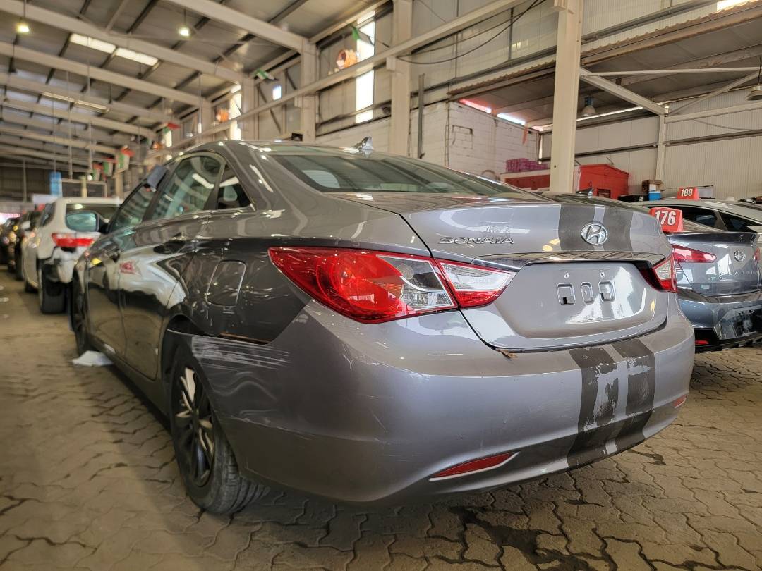 2012 HYUNDAI SONATA — 164741 Miles — Lot 7CH346294 — Souq - Marhaba Auctions Used Cars - Image 3