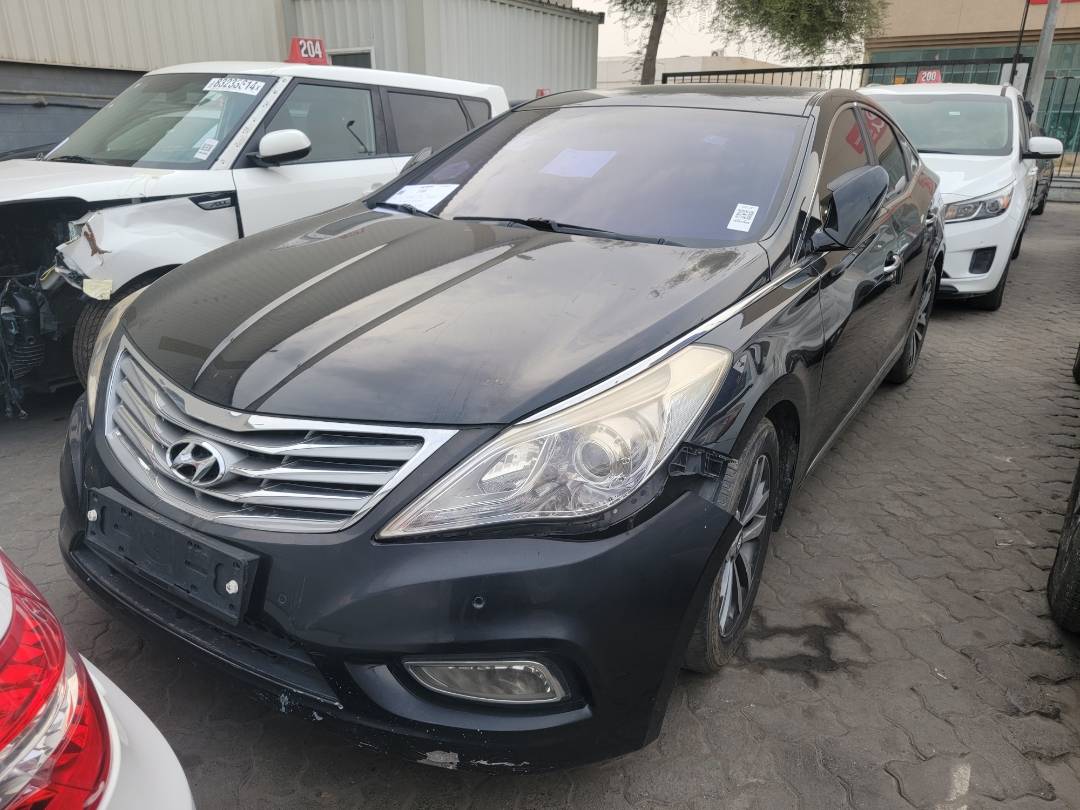 2012 HYUNDAI GRANDEUR — 210529 KM — Lot 108312 — Ind. 12 - Marhaba Auctions Used Cars - Image 3