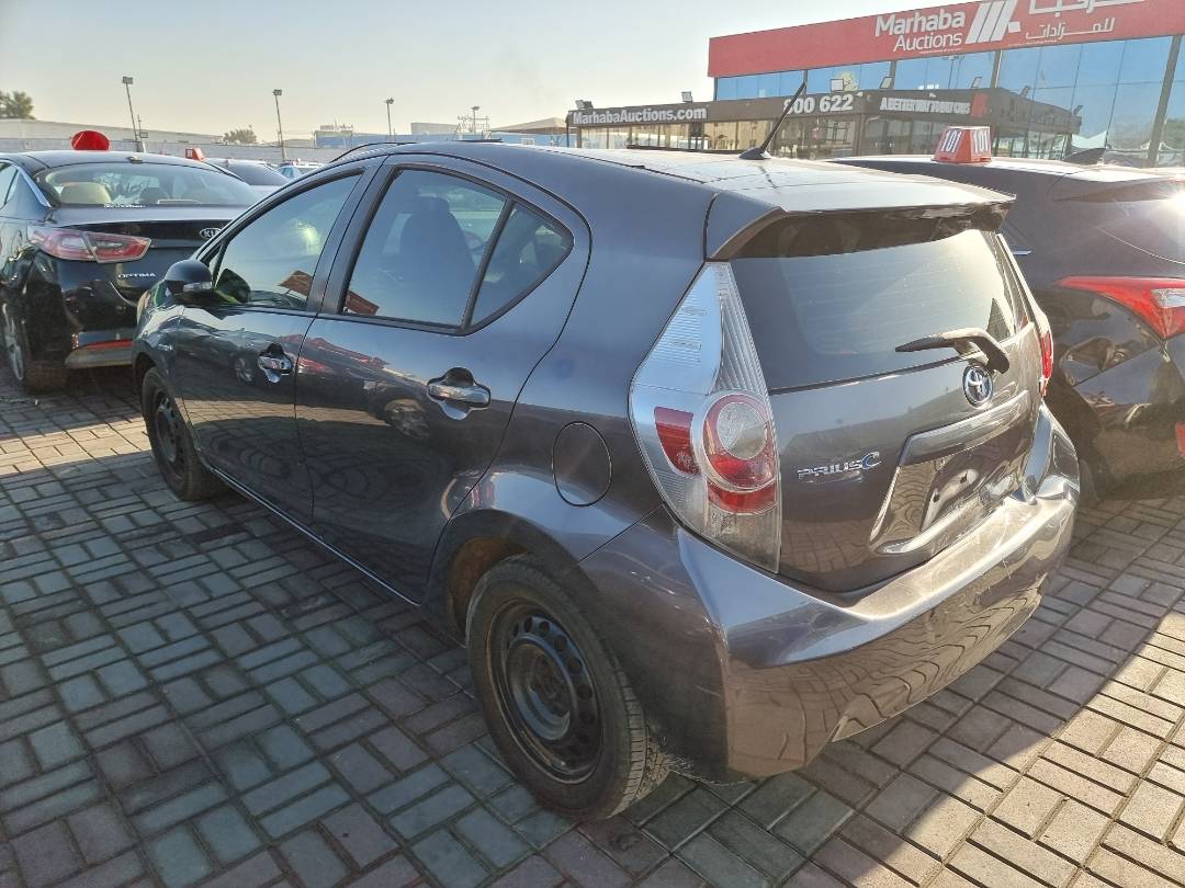 2014 TOYOTA PRIUS C — 274270 Miles — Lot 215487 — Ind. 12 - Marhaba Auctions Used Cars - Image 5