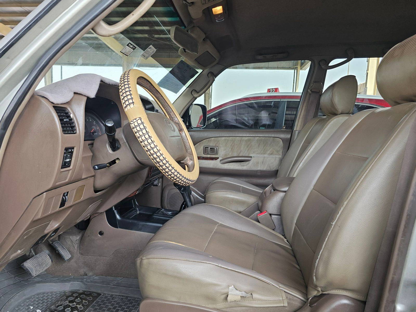 2000 TOYOTA PRADO — 293713 KM — Lot Y0073991 — Souq - Marhaba Auctions Used Cars - Image 8
