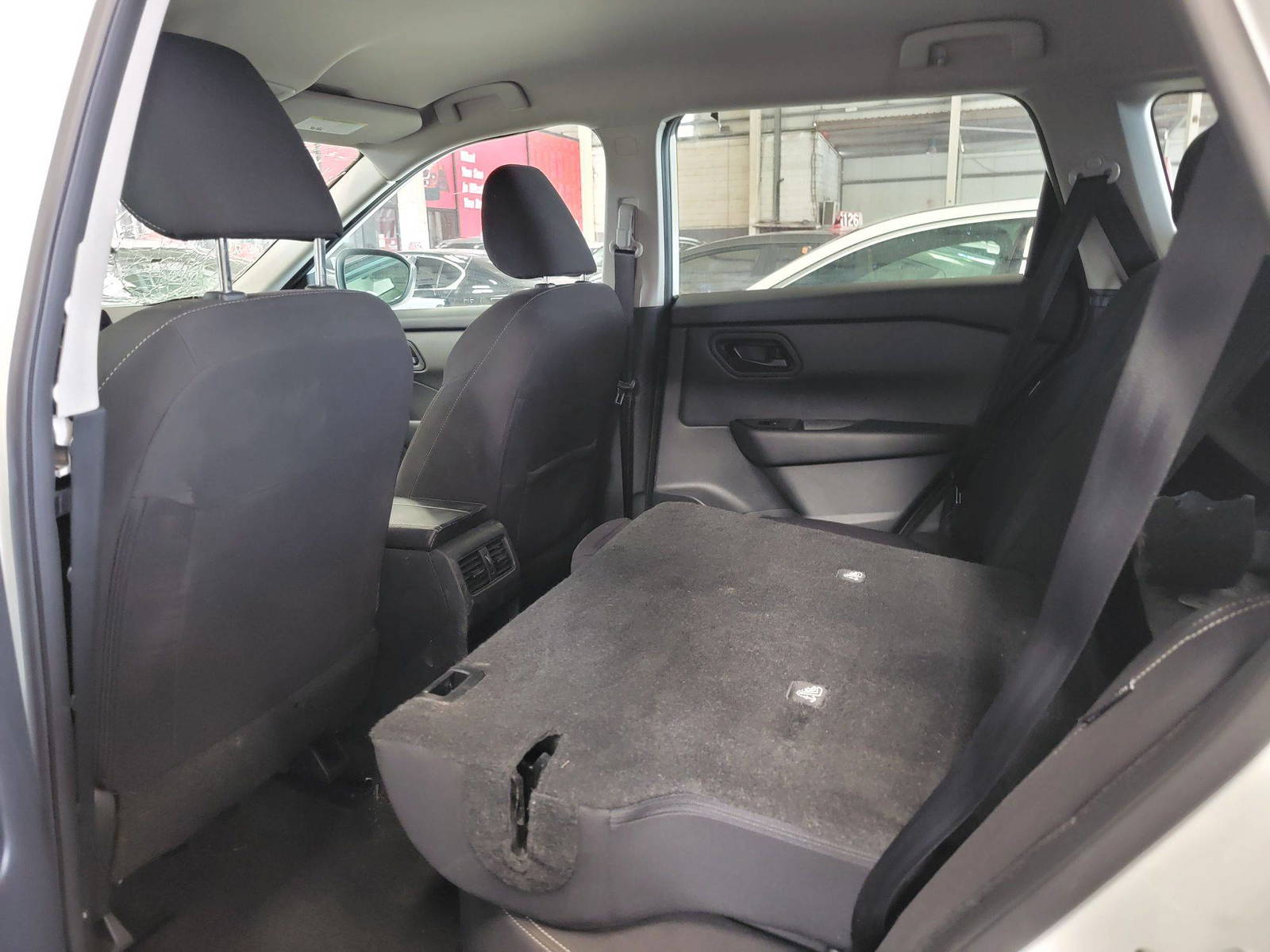 NISSAN ROGUE 2024 - Marhaba Auction Used Cars - Image 7