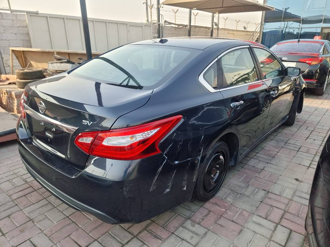 2017 NISSAN ALTIMA — 142613 Miles — Lot 215487 — Ind. 12 - Marhaba Auctions Used Cars - Image 4