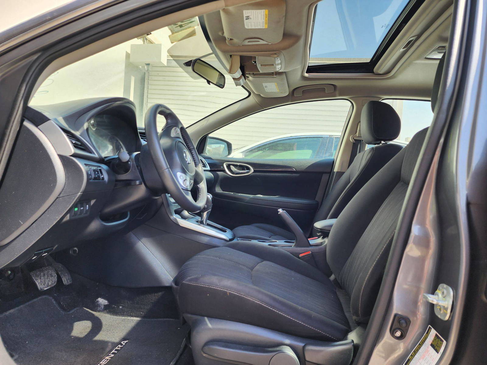 2016 NISSAN SENTRA — 136292 KM — Lot 49493814 — Souq - Marhaba Auctions Used Cars - Image 9