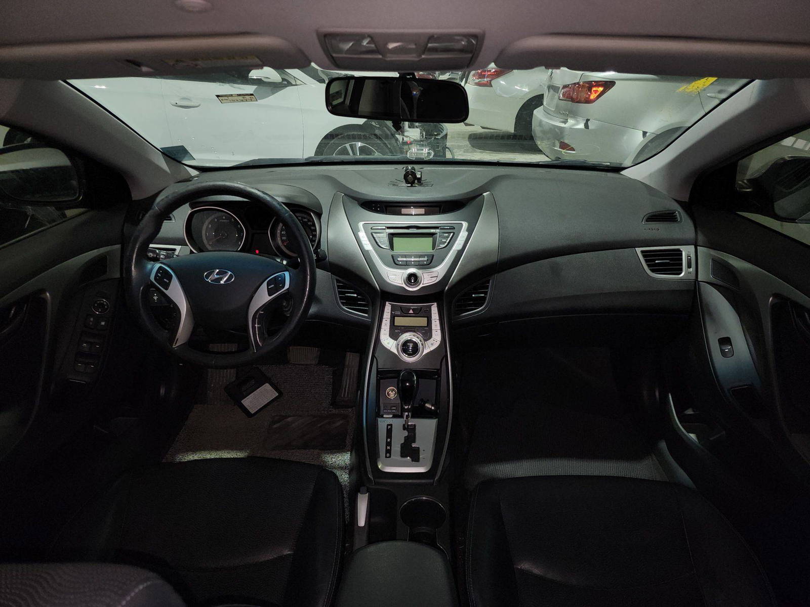 HYUNDAI AVANTE 2011 - Marhaba Auction Used Cars - Image 8