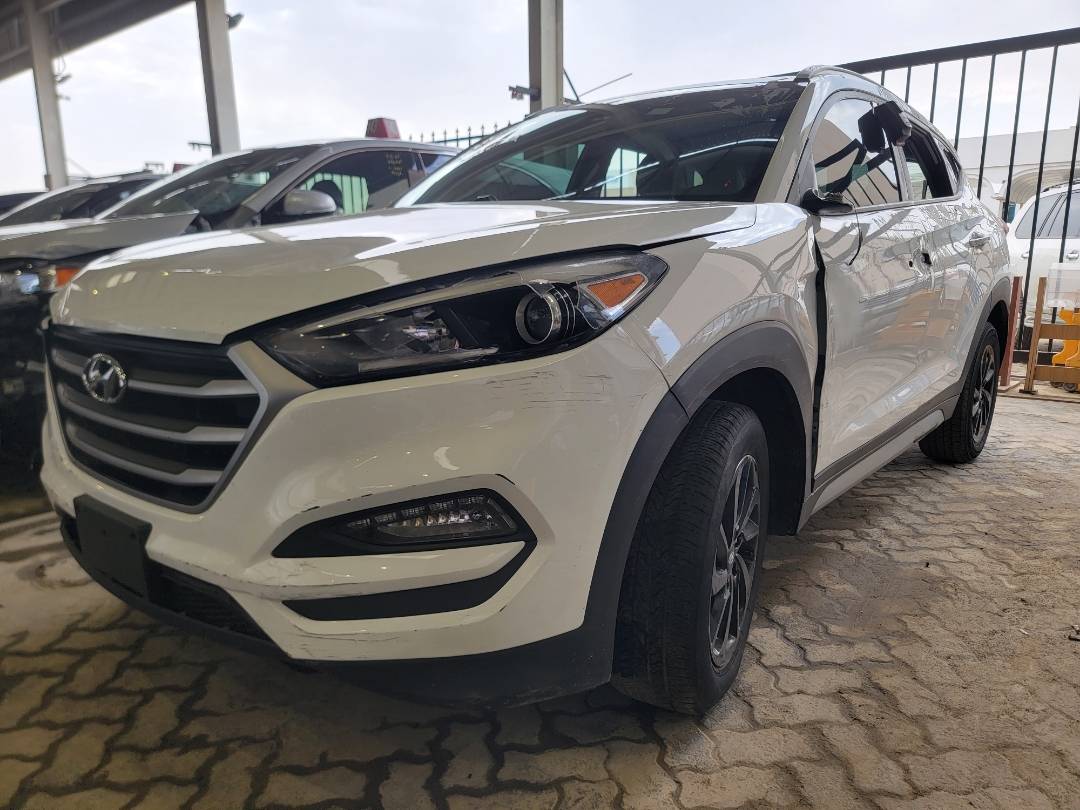 2018 HYUNDAI TUCSON — 70617 Miles — Lot 80157423 - Marhaba Auctions Used Cars - Image 8