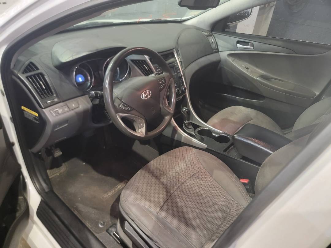 2014 HYUNDAI SONATA — 144603 Miles — Lot H887404 — Main - Marhaba Auctions Used Cars - Image 7