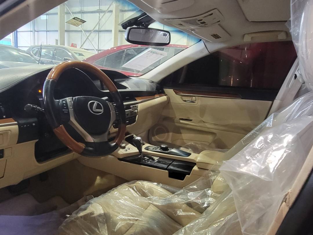 2013 LEXUS ES 300H — 175771 KM — Lot GG6D2001212 — Main - Marhaba Auctions Used Cars - Image 6