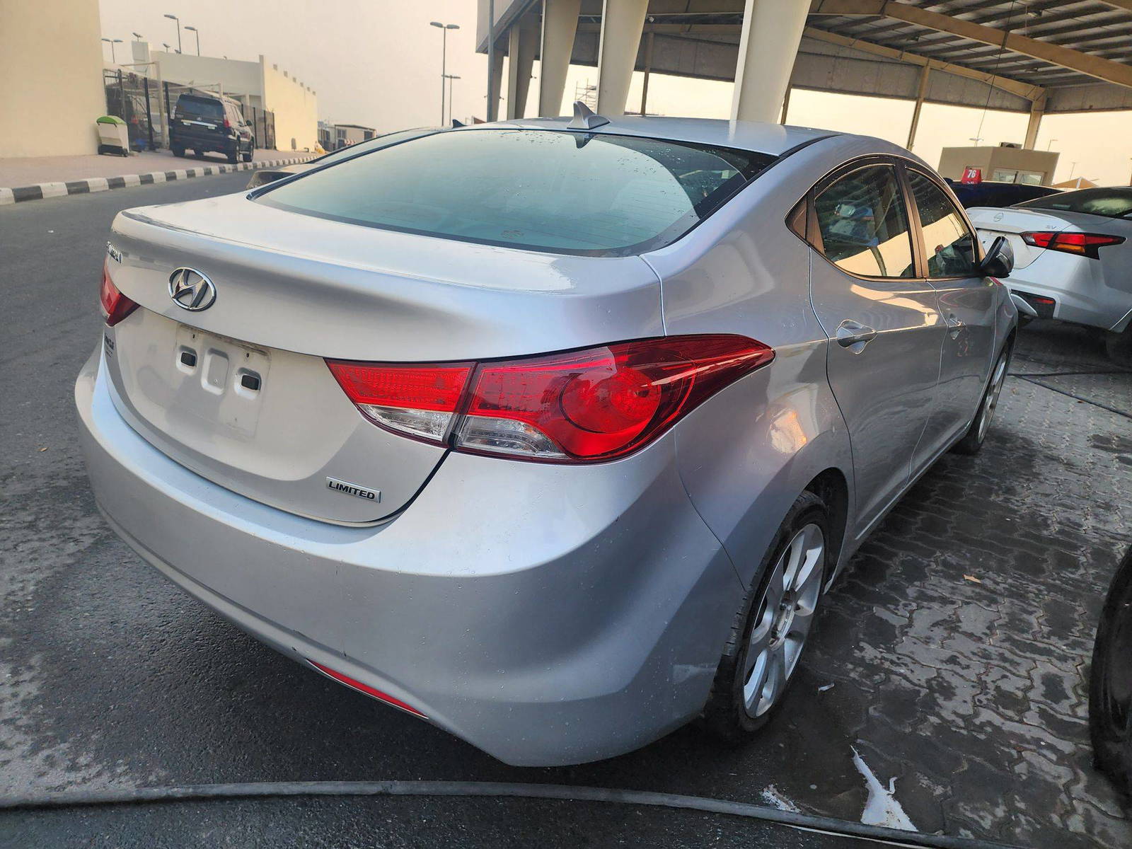 2013 HYUNDAI ELANTRA — 140756 Miles — Lot 39893914 — Souq - Marhaba Auctions Used Cars - Image 4