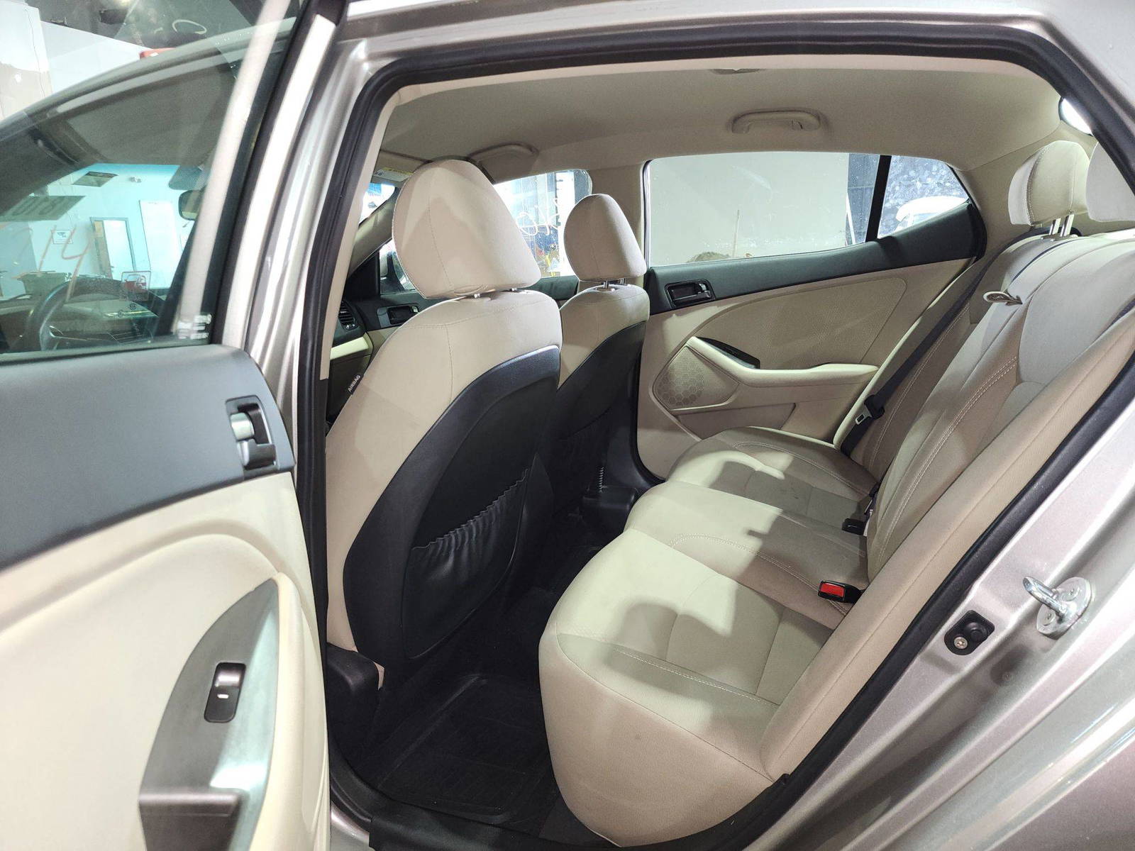 2013 KIA OPTIMA — 132212 Miles — Lot A71D5396306 — Al Quoz - Marhaba Auctions Used Cars - Image 7