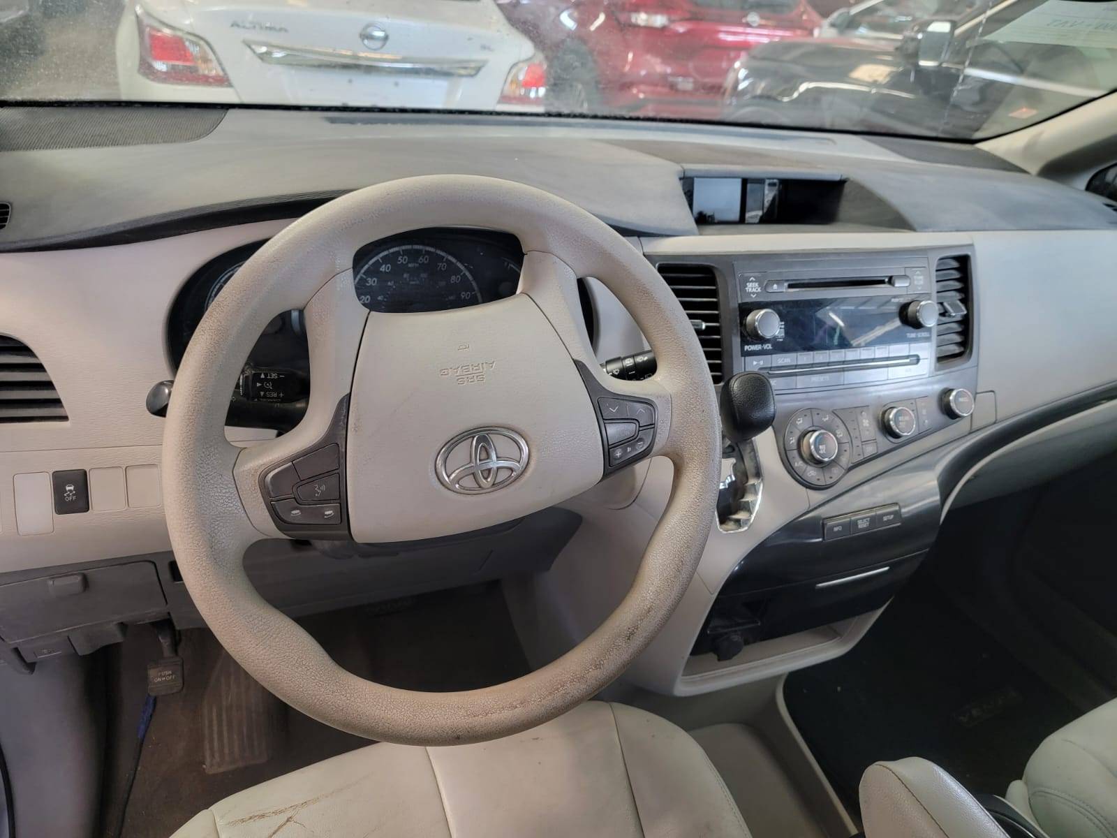 2011 TOYOTA SIENNA — sold — 235808 Miles — Lot 4926 — Main - Marhaba Auctions Used Cars - Image 7