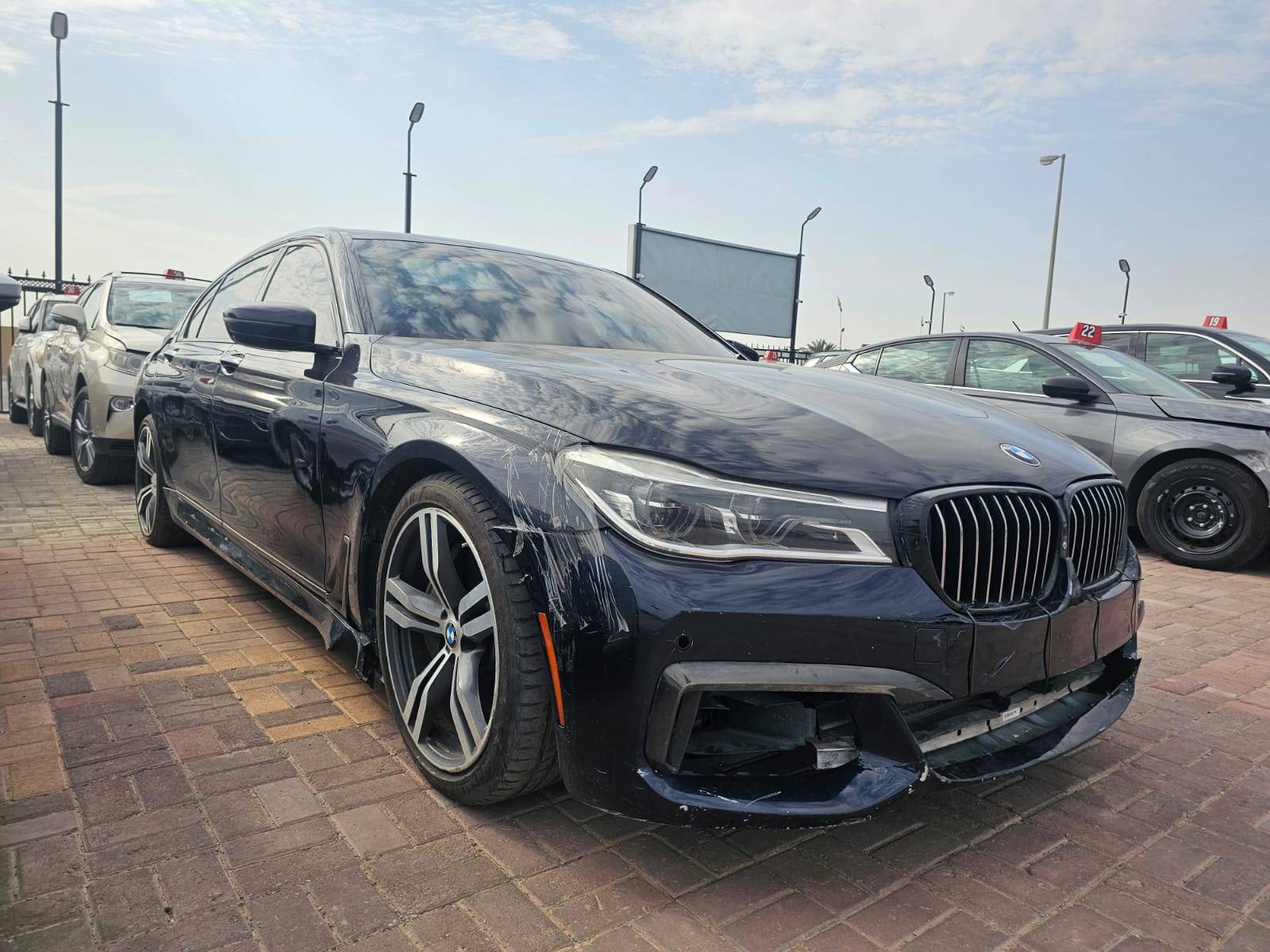 2019 BMW 750 I — 105864 Miles — Lot 24657 — Al Sajaa - Marhaba Auctions Used Cars - Image 5