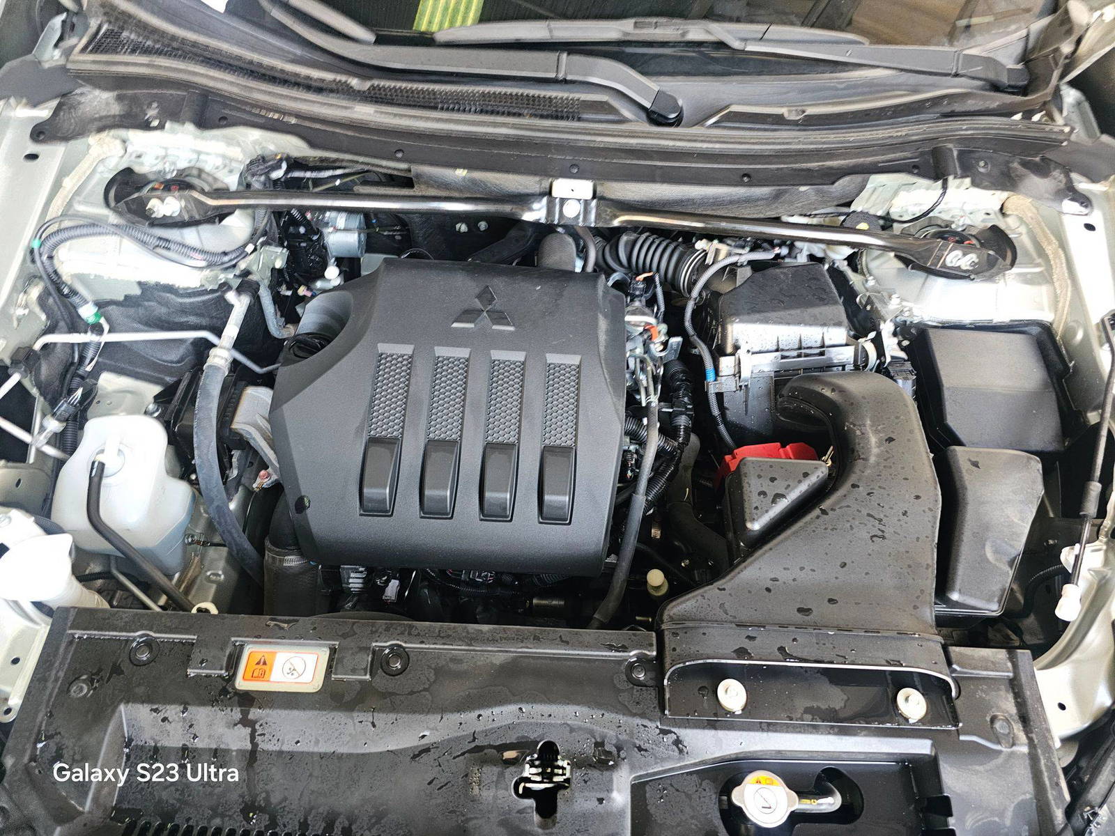 MITSUBISHI Eclipse Cross ES 2025 - Marhaba Auction Used Cars - Image 11