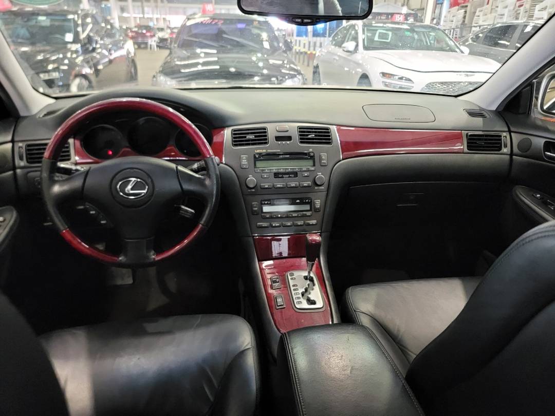 2004 LEXUS ES 330 — 321578 KM — Lot 140015681 — Main - Marhaba Auctions Used Cars - Image 7